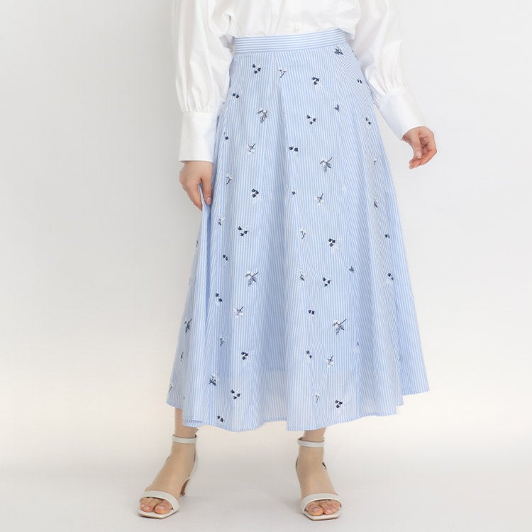 花刺繍ストライプスカート